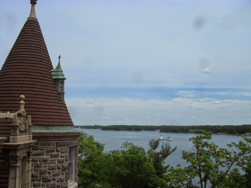 Beautiful Boldt Castle And Its Sad Love Story